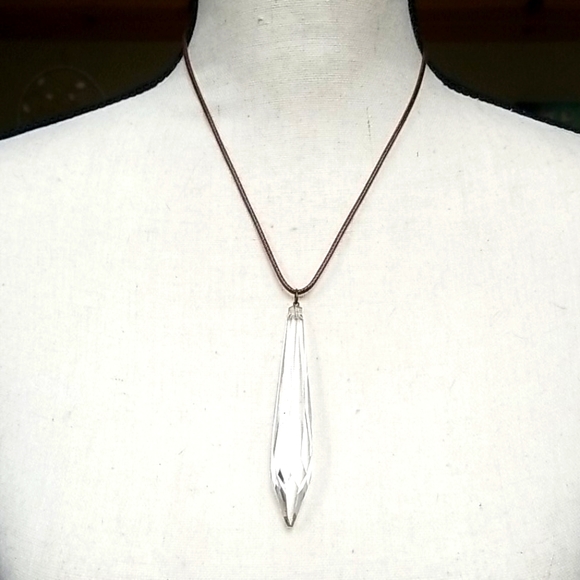 Hand Crafted Repuposed Vintage Chandelier Crystal Pendant Necklace - Picture 11 of 16